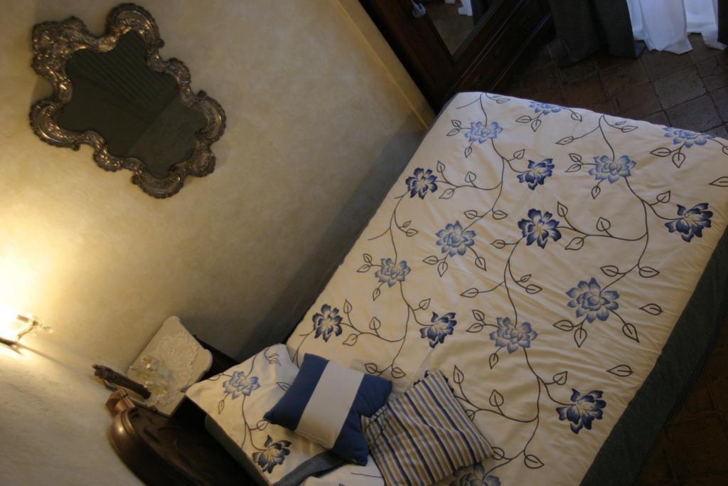 Casa Nobile Acomodação com café da manhã Tovo San Giacomo Quarto foto